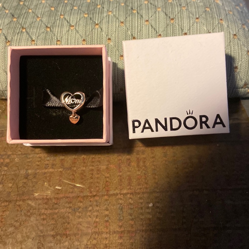 Pandora Mom Charm